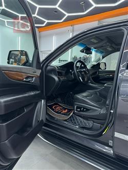 كاديلاك اسكاليد